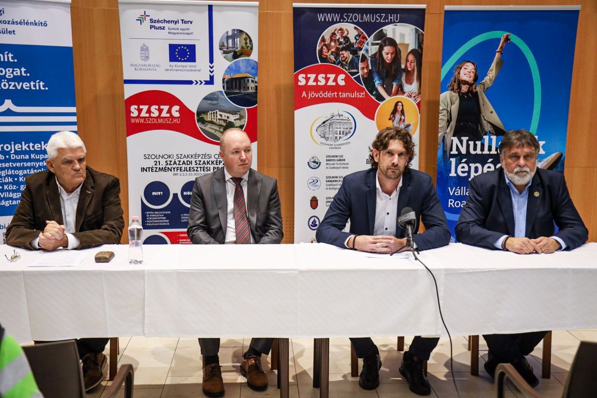 Vállalkozásismereti roadshow