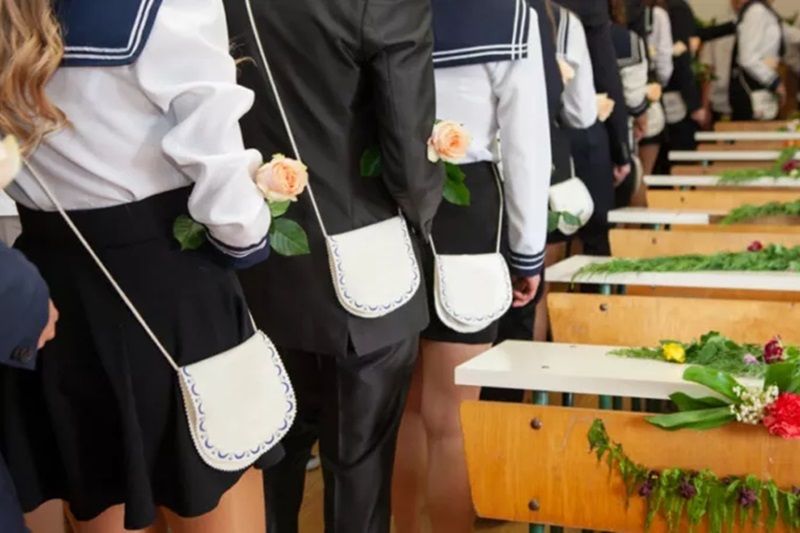 Utcai ballagások, útlezárások