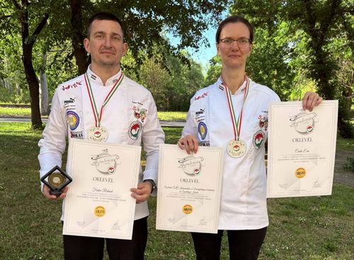 „Csinosomdrága” és „A mesélő kő”