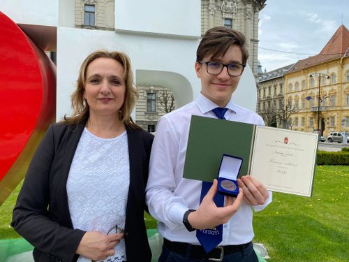 20220426_Pálfys diák sikere a Kazinczy-versenyen_fotó2.jpg