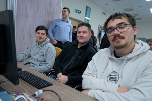 20251209_PLC programozó verseny_2.JPEG