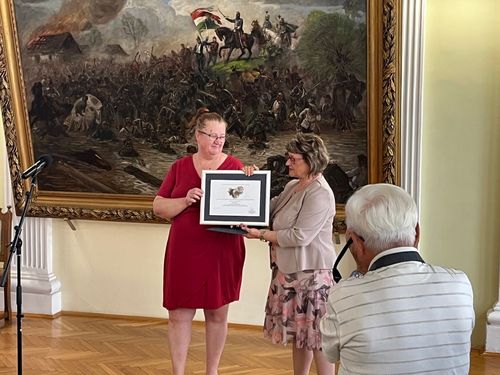 Hála Díjban részesült a Keró