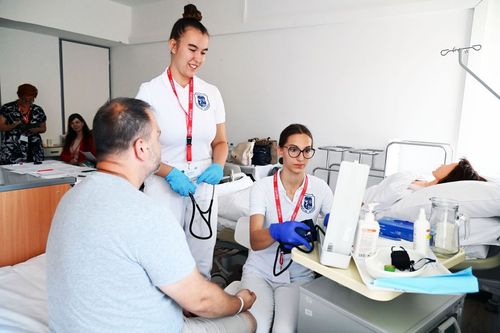 Közös ügyünk az ápolás